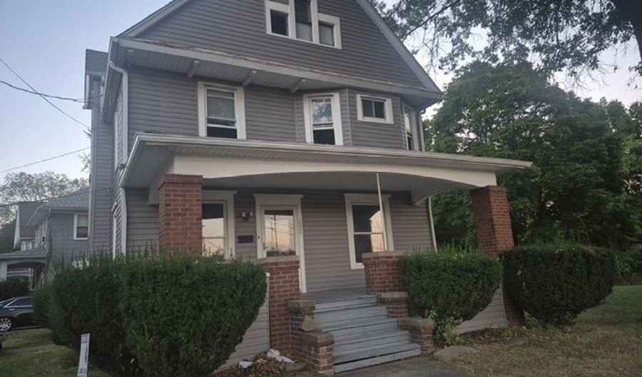 699 W Exchange St Up, Akron, OH 44302 - 2 Beds, 1 Bath