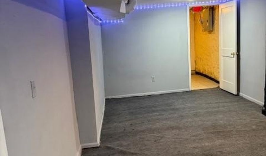 543 CHATEAU Ave, Baltimore, MD 21212 - 3 Beds, 2 Bath