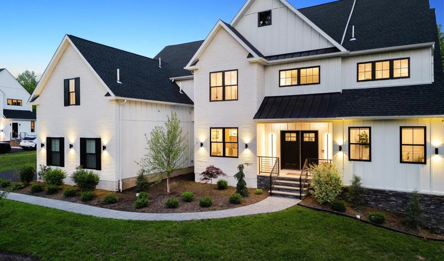 962 TENNIS Ave RESIDENCE 1, Ambler, PA 19002 - 5 Beds, 6 Bath