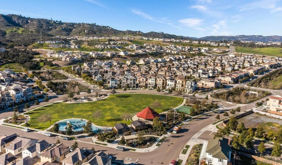 3012 Starry Night Dr, Escondido, CA 92029 - 4 Beds, 4 Bath