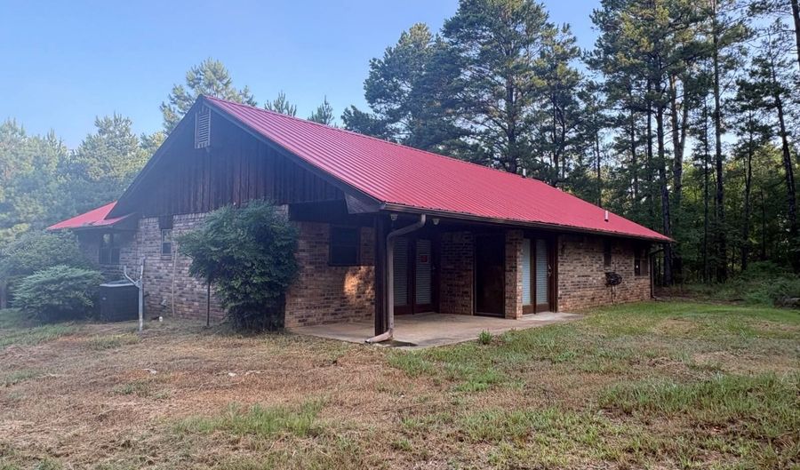 greenwood road, Antlers, OK 74523 - 3 Beds, 2 Bath