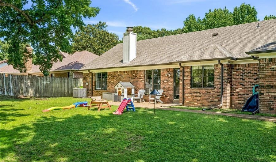 5711 YALE Dr, Bartlett, TN 38134 - 3 Beds, 2 Bath
