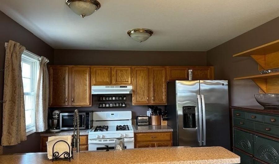 3978 Sandy Meadows Dr, Adrian, MI 49221 - 2 Beds, 1 Bath
