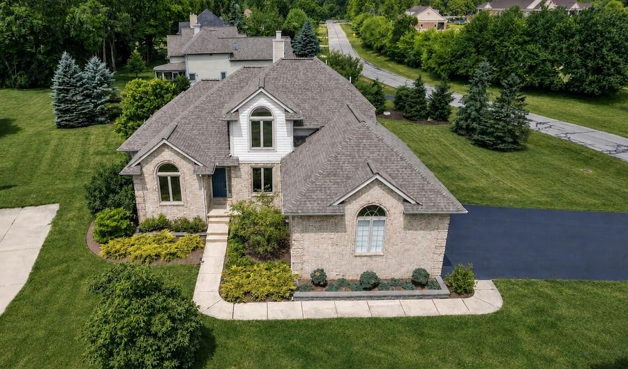 5049 Birdie Ln, Ann Arbor, MI 48103 - 4 Beds, 4 Bath