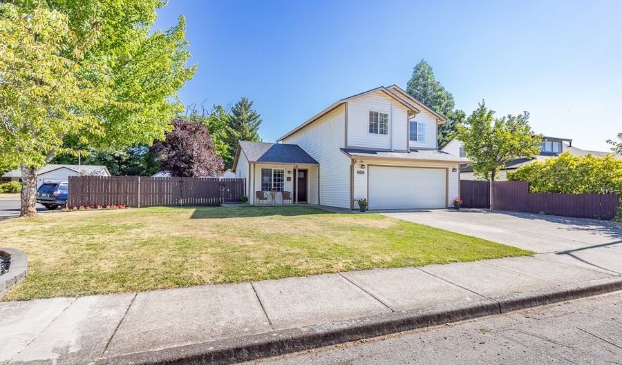 2101 SW 8TH St, Battle Ground, WA 98604 - 4 Beds, 3 Bath