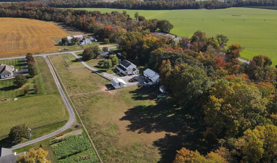 109 APPLE GROVE SCHOOL Rd, Camden Wyoming, DE 19934 - 5 Beds, 2 Bath