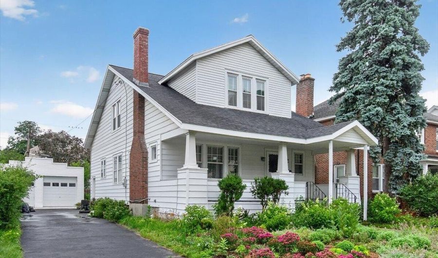 6 Van Buren St, Albany, NY 12206 - 5 Beds, 2 Bath