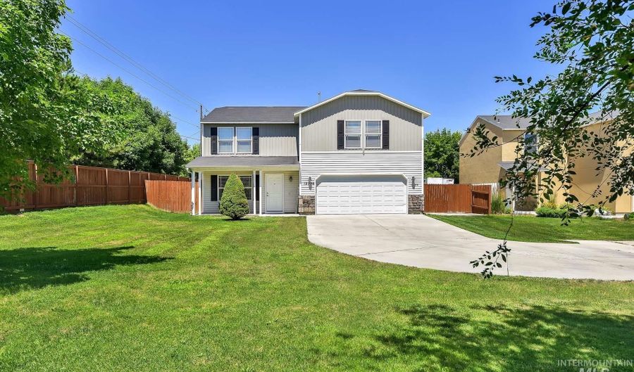 12986 Adelaide St, Caldwell, ID 83607 - 4 Beds, 3 Bath