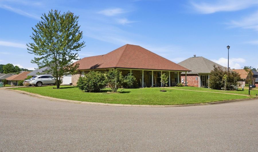 607 Briars Bnd, Brandon, MS 39042 - 3 Beds, 2 Bath