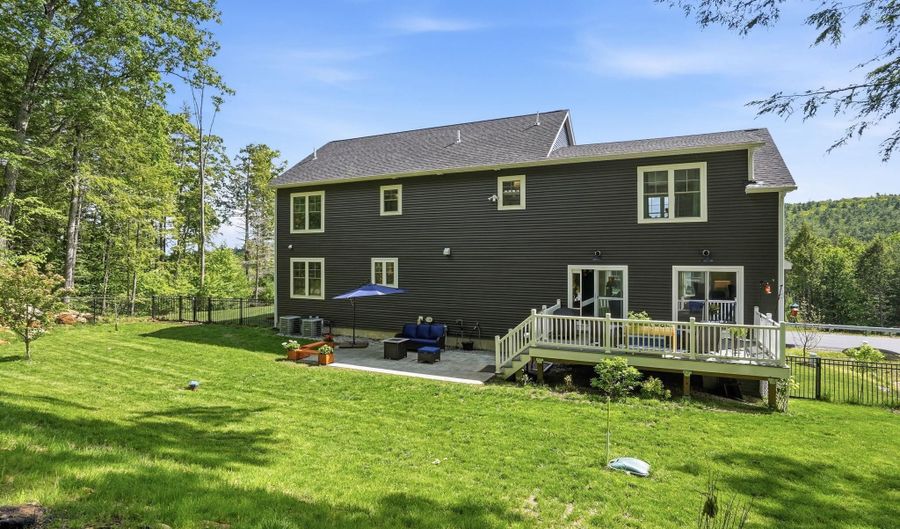 47 Indian Rock Rd, Bedford, NH 03110 - 4 Beds, 3 Bath