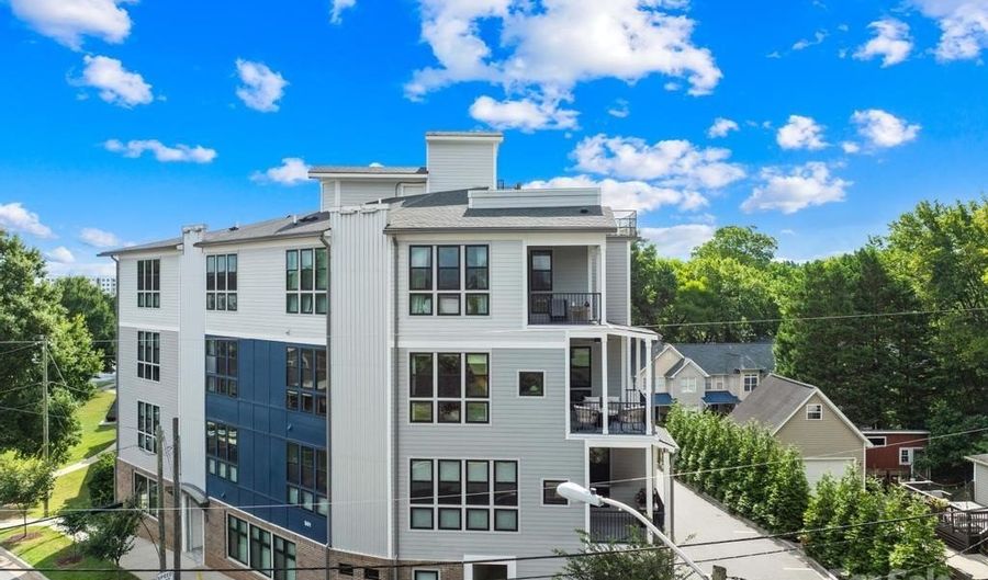 501 E 37th St E, Charlotte, NC 28205 - 2 Beds, 2 Bath