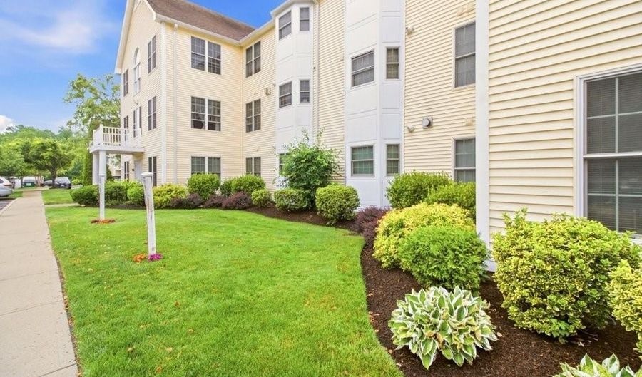 15 Saw Mill Dr 306, North Kingstown, RI 02852 - 1 Beds, 1 Bath