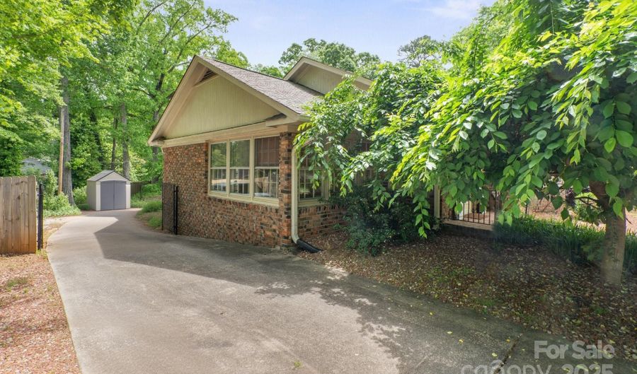 828 N 6th St, Albemarle, NC 28001 - 3 Beds, 3 Bath