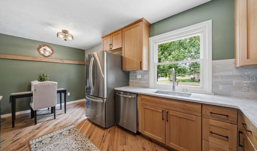 1700 Monroe St, Beatrice, NE 68310 - 4 Beds, 2 Bath
