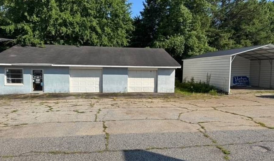 728 Greenwood St E, Abbeville, SC 29620 - 0 Beds, 1 Bath