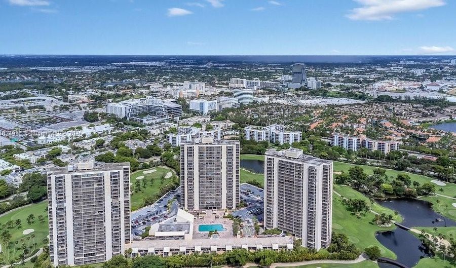 20301 W Country Club Dr 1421, Aventura, FL 33180 - 1 Beds, 2 Bath