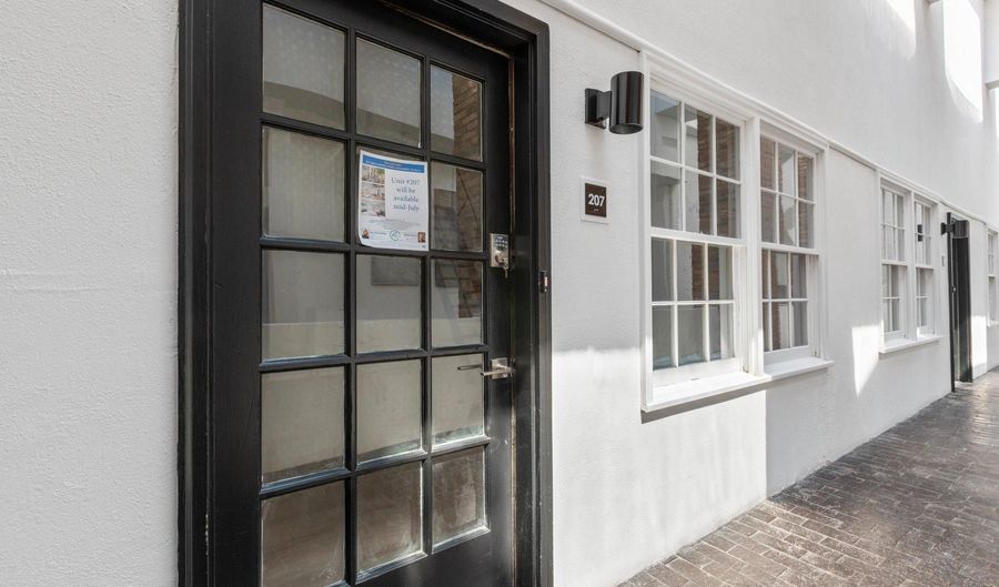 207 S PATRICK St 207, Alexandria, VA 22314 - 1 Beds, 1 Bath
