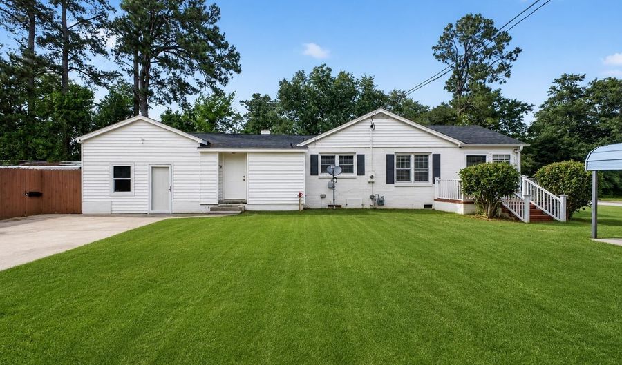 902 Murrah Ave, Aiken, SC 29803 - 3 Beds, 2 Bath