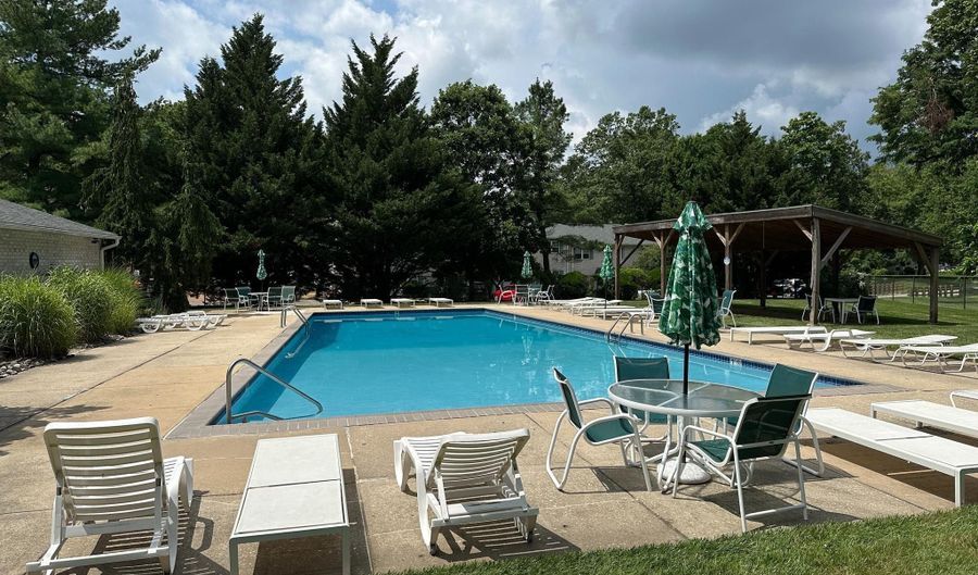 51 CAVENDISH Dr, Ambler, PA 19002 - 2 Beds, 2 Bath