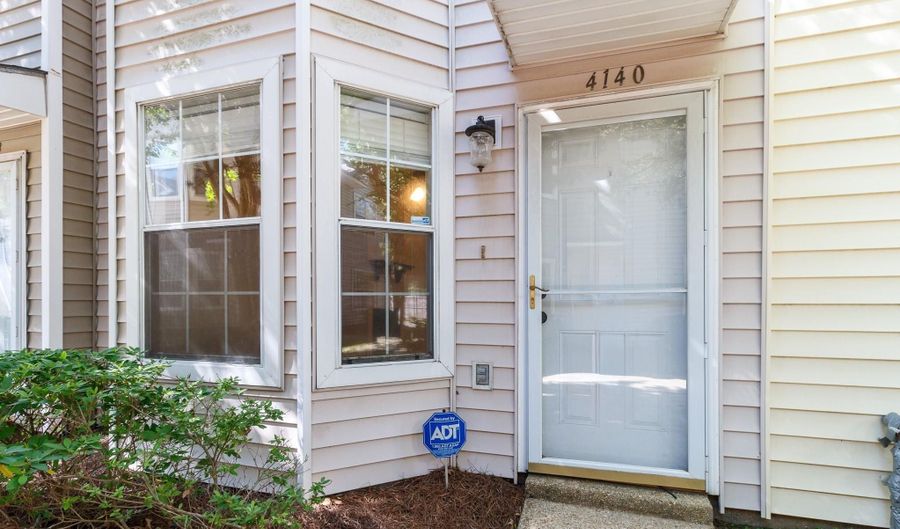 4140 Jefferson Woods Dr, Baton Rouge, LA 70809 - 2 Beds, 2 Bath