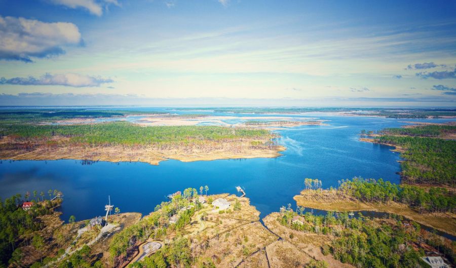 203 Paradox Point Dr, Aurora, NC 27806 - 3 Beds, 2 Bath