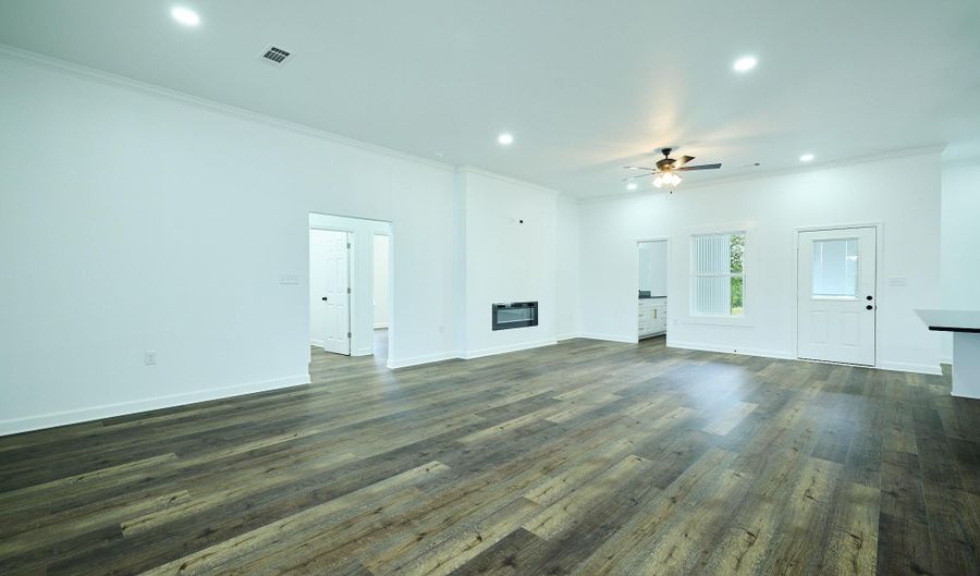 4007 Creek Top, Bauxite, AR 72011 - 4 Beds, 3 Bath