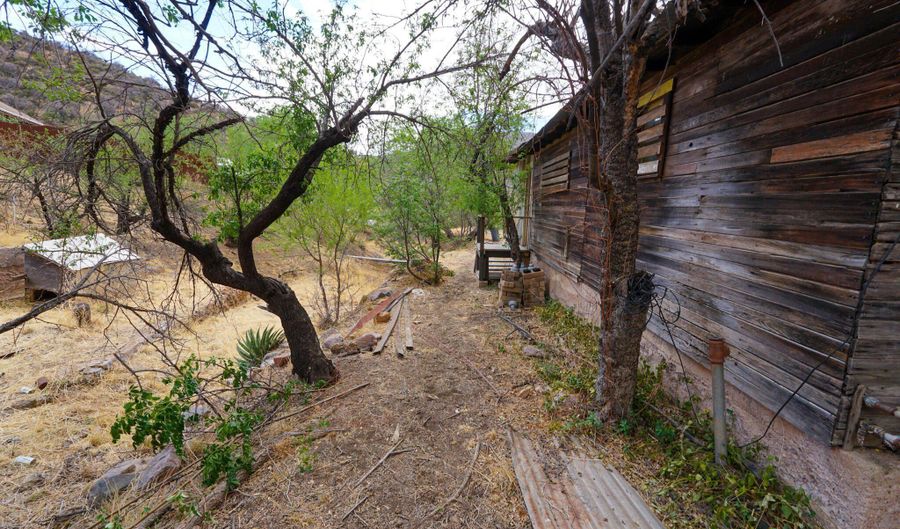 123 Star Ave, Bisbee, AZ 85603 - 2 Beds, 1 Bath