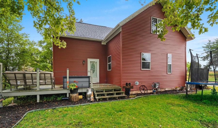 W5801 CTY RD O, Appleton, WI 54913 - 3 Beds, 1 Bath