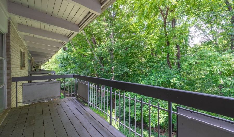 7746 DONNYBROOK Ct 207, Annandale, VA 22003 - 3 Beds, 1 Bath
