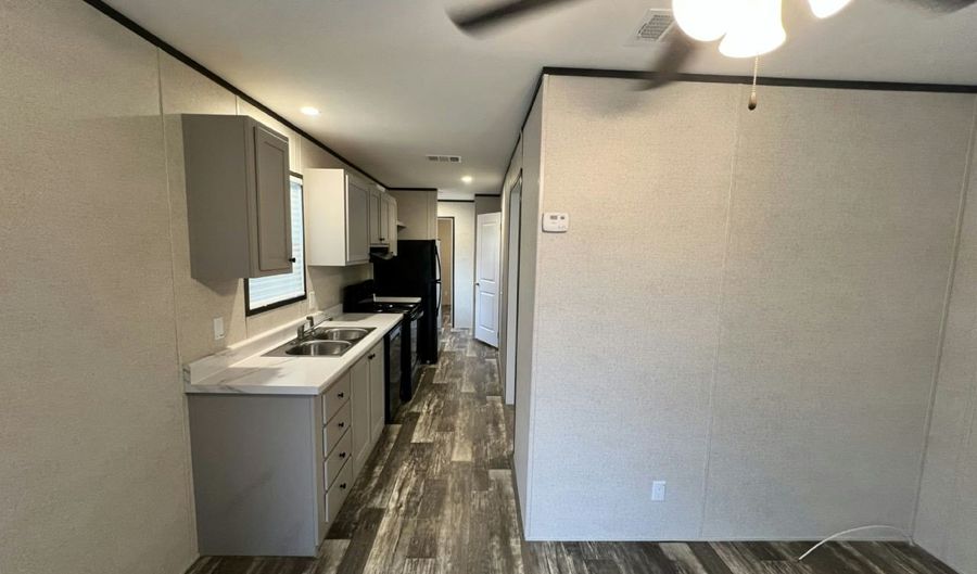 126 Southland Ct 126, Avon Park, FL 33825 - 1 Beds, 1 Bath