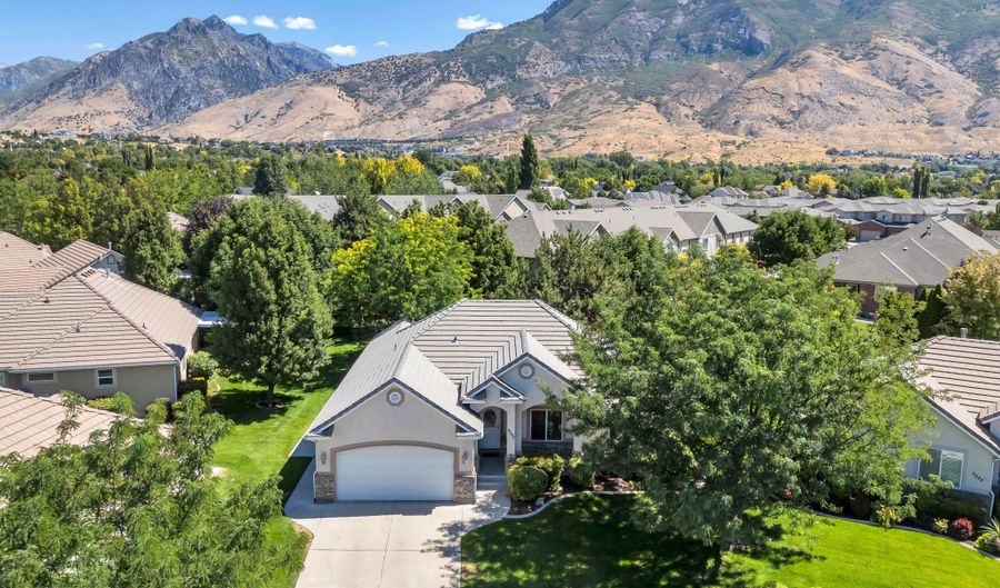 9598 N APPLE, Cedar Hills, UT 84062 - 4 Beds, 3 Bath