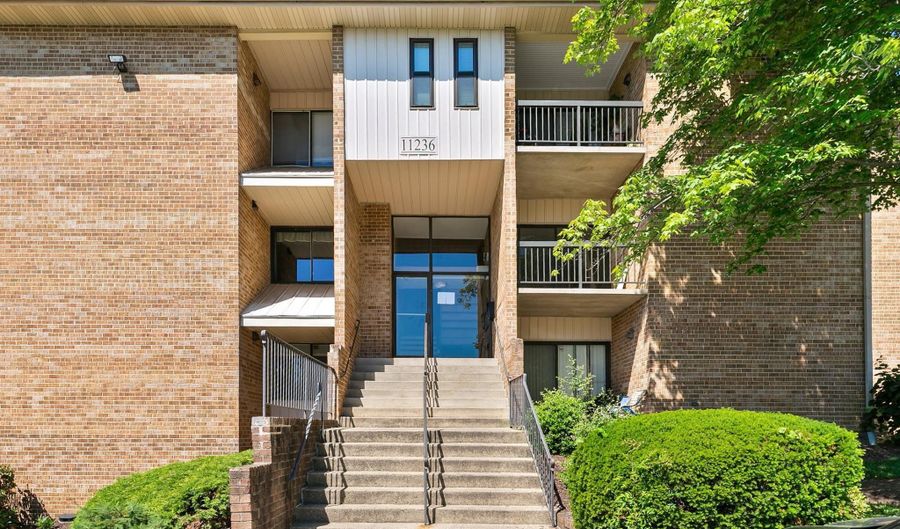 11236 CHERRY HILL Rd 101, Beltsville, MD 20705 - 3 Beds, 2 Bath
