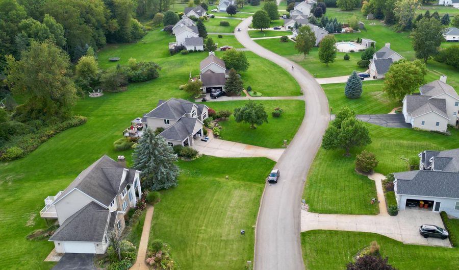 5814 Cannon Hills Dr NE, Ada, MI 49301 - 4 Beds, 4 Bath