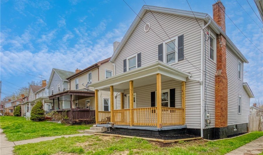 1122 Wade St, Aliquippa, PA 15001 - 4 Beds, 3 Bath