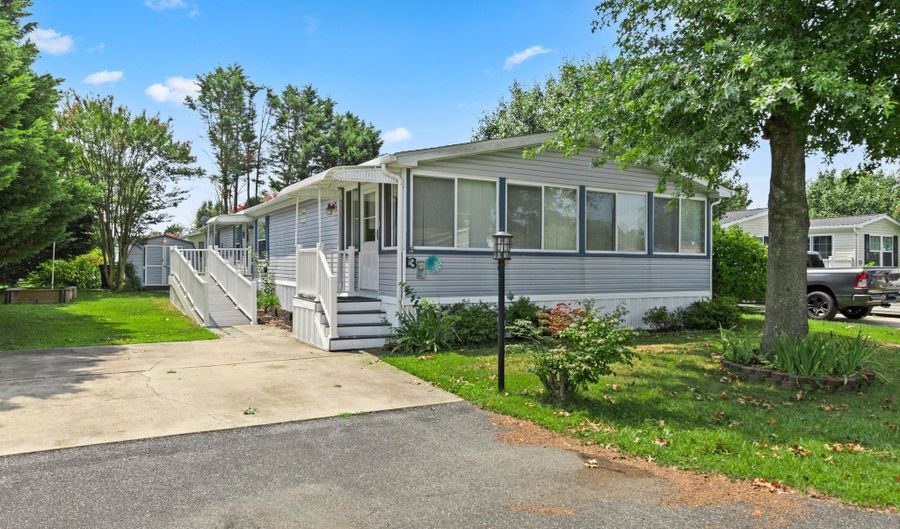 13 DEVON Ln, Lewes, DE 19958 - 3 Beds, 2 Bath
