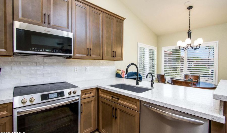 6831 S CORAL GABLE Dr, Chandler, AZ 85249 - 2 Beds, 2 Bath