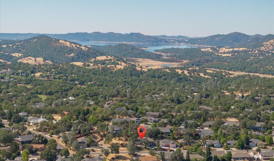 431 Live Oak Dr, Angels Camp, CA 95222 - 4 Beds, 2 Bath