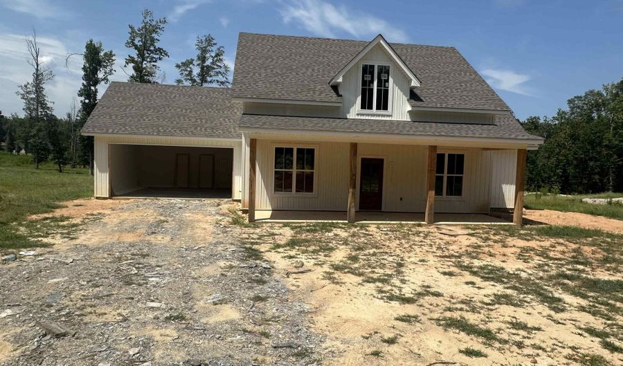 6892 Detonti Rd, Bauxite, AR 72011 - 3 Beds, 2 Bath