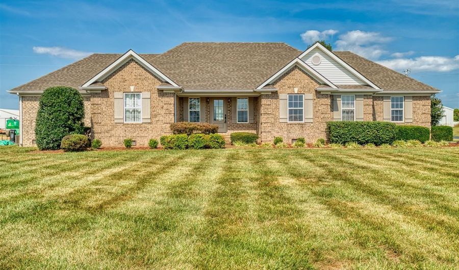 727 Summers Rd, Auburn, KY 42206 - 4 Beds, 3 Bath