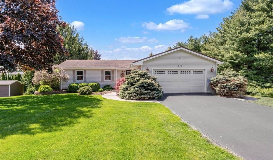 532 Oak St, Andover, IL 61233 - 3 Beds, 2 Bath