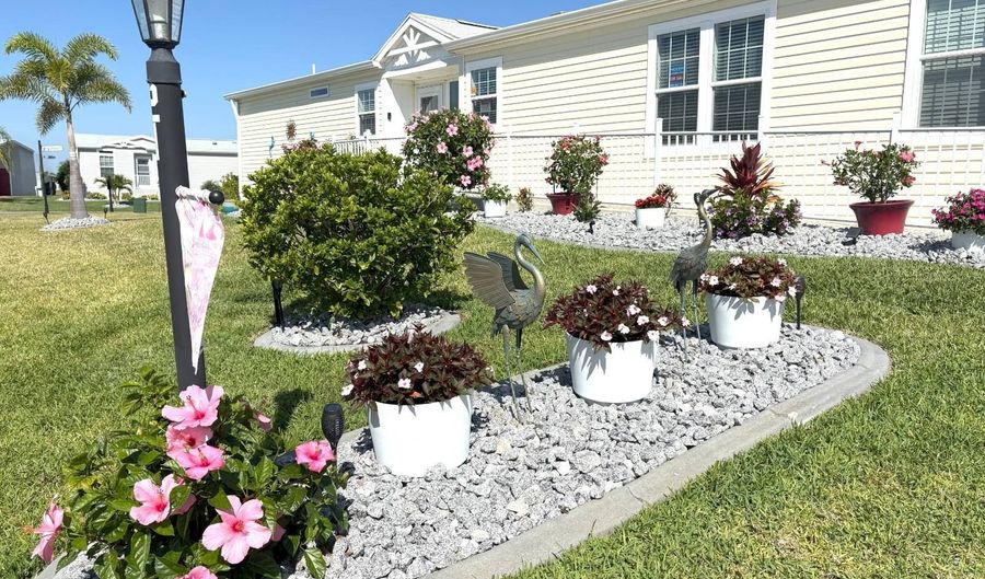 12116 SW County Road 769 21, Lake Suzy, FL 34269 - 2 Beds, 2 Bath