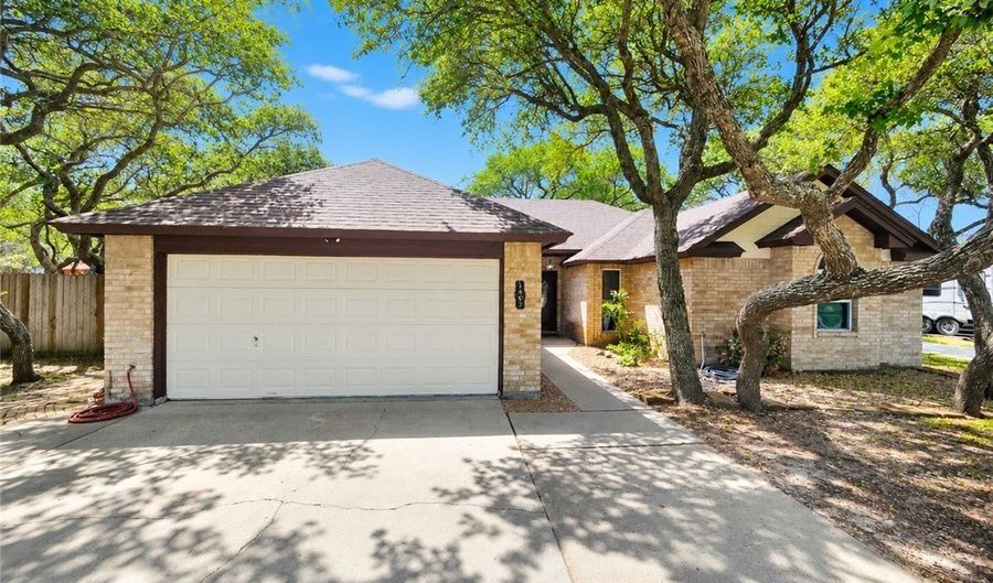 1402 S Saunders St, Aransas Pass, TX 78336 - 4 Beds, 3 Bath