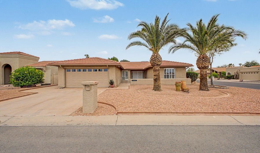 10401 E TWILIGHT Dr, Sun Lakes, AZ 85248 - 2 Beds, 2 Bath