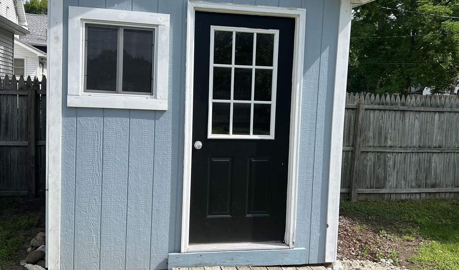 153 Allen Ave, Alma, MI 48801 - 3 Beds, 2 Bath