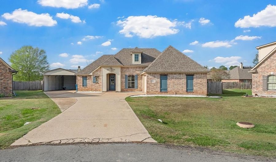 4429 Ellis Ct, Benton, LA 71006 - 4 Beds, 2 Bath