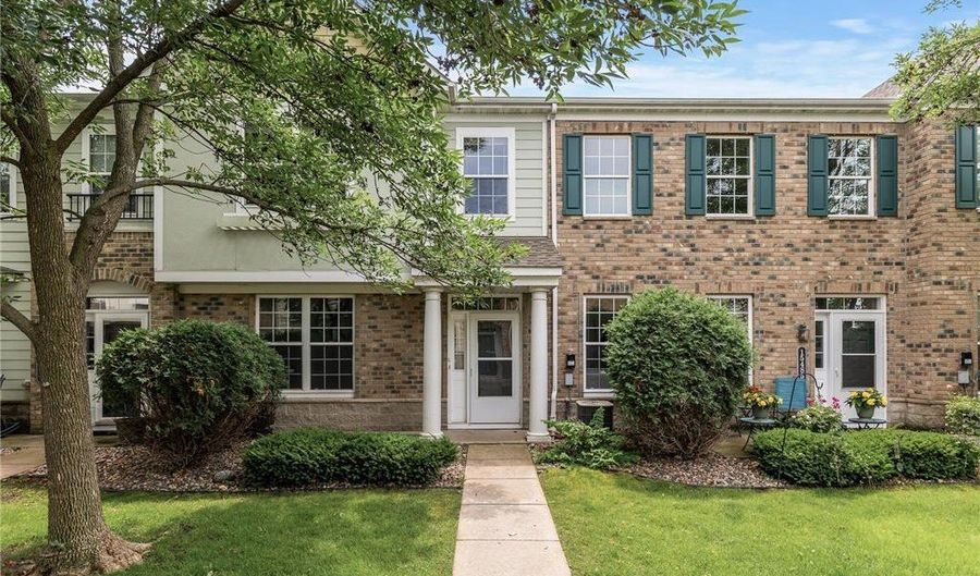 15481 Frost Path 1803, Apple Valley, MN 55124 - 3 Beds, 3 Bath