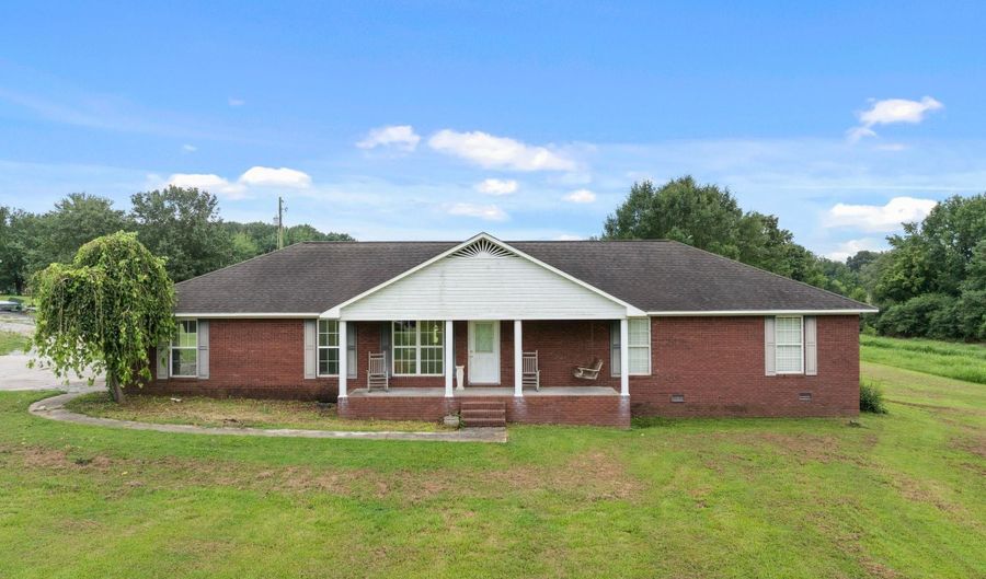 18160 Highway 64, Anderson, AL 35610 - 3 Beds, 2 Bath