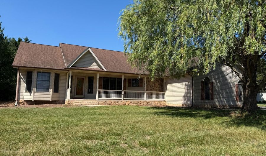 37 JOHN ANDREWS Dr, Harrington, DE 19952 - 3 Beds, 2 Bath