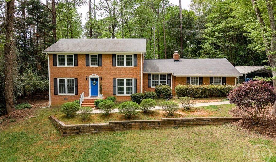 140 Rollingwood Dr, Athens, GA 30605 - 4 Beds, 3 Bath
