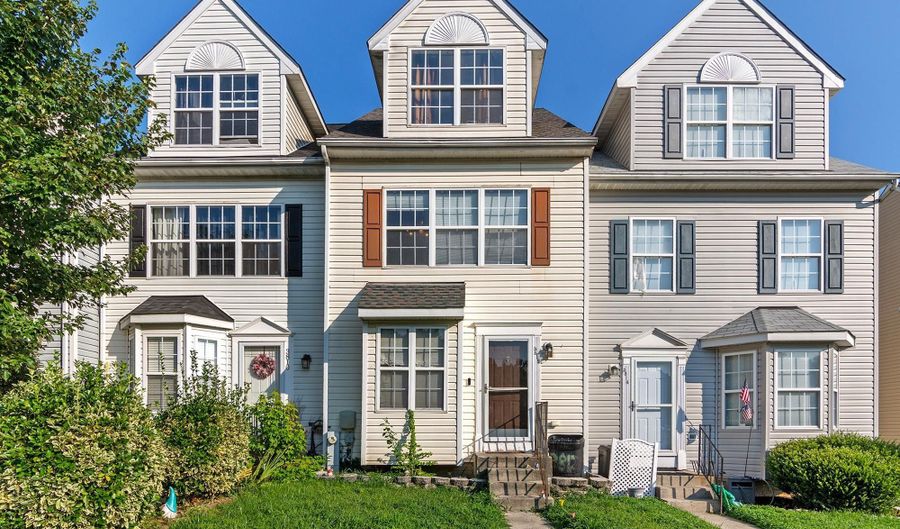 3812 SWIFT RUN Dr, Abingdon, MD 21009 - 3 Beds, 4 Bath
